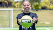 Diego Tardelli é o novo embaixador da Bet7k