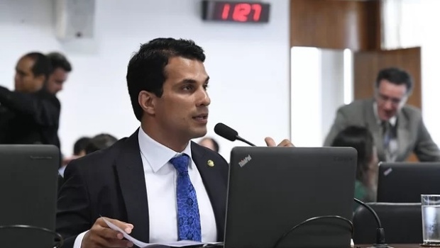 Relatório do senador Irajá na CCJ aprova legalização de cassinos, bingos e jogo do bicho no Brasil