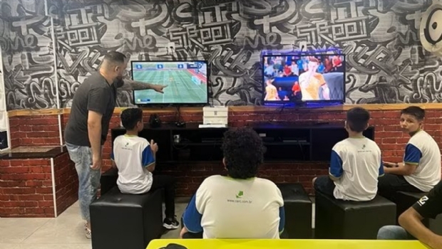 High school in Rio de Janeiro addss eSports class