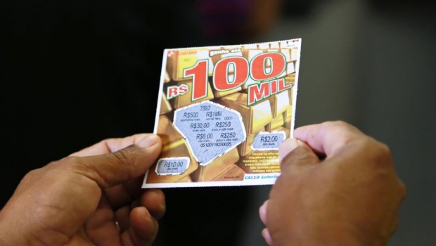 Governo prepara decreto para reativar raspadinha e arrecadar até R$ 5 bi