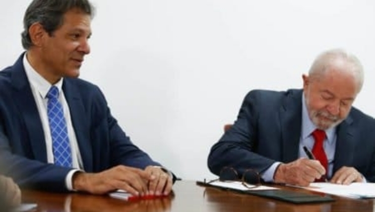 Haddad confirma que Lula assinará a MP das apostas esportivas na volta da Inglaterra