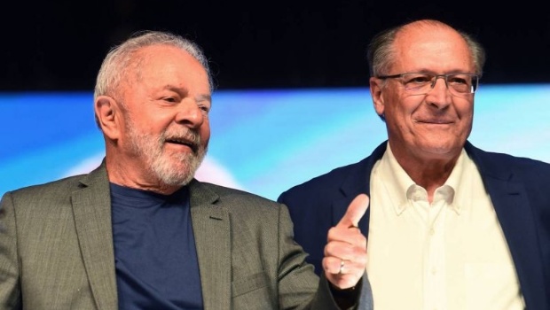 Legalização de bingos e cassinos ganha força no governo Lula mas enfrenta resistência de evangélicos