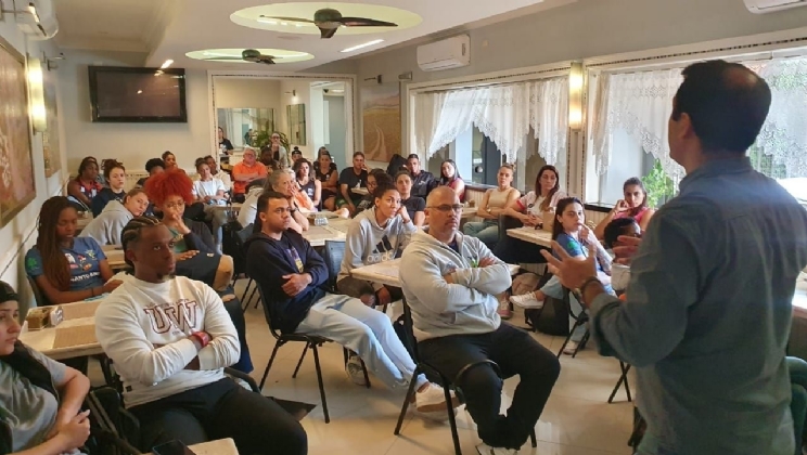 Por meio da Genius Sports, Abradie debate integridade ao Jogo das Estrelas do Basquete Feminino