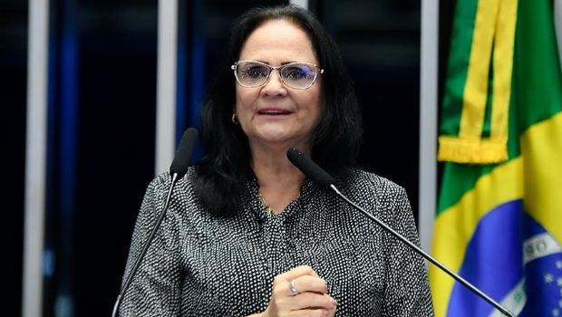 Senadora pede suspensão da votação da lei de jogos de azar físicos no Brasil