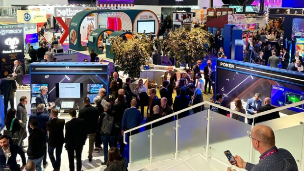 Galeria de Fotos: Os melhores momentos do dia 2 da ICE London 2024 em imagens