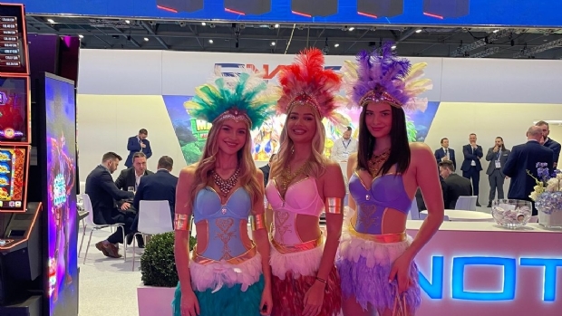 Galeria de Fotos: Os melhores momentos do dia 2 da ICE London 2024 em imagens