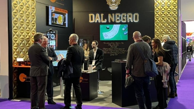 Galeria de Fotos: Os melhores momentos do dia 2 da ICE London 2024 em imagens