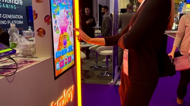 Galeria de Fotos: Os melhores momentos do dia 2 da ICE London 2024 em imagens