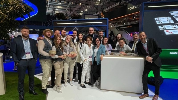 Galeria de Fotos: Os melhores momentos do dia 2 da ICE London 2024 em imagens