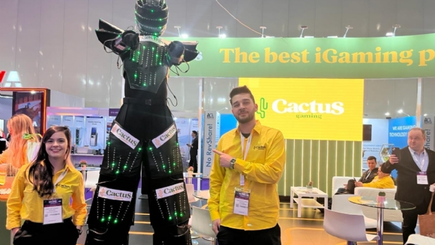 Galeria de Fotos: Os melhores momentos do dia 2 da ICE London 2024 em imagens