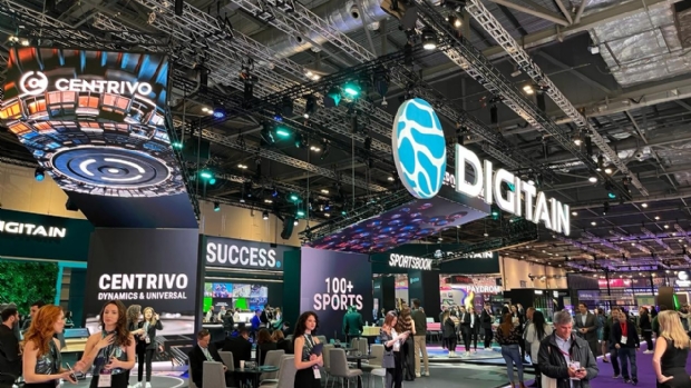 Galeria de Fotos: Os melhores momentos do dia 2 da ICE London 2024 em imagens