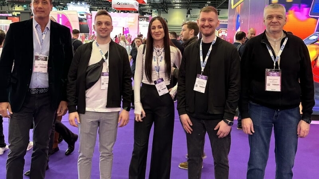 Galeria de Fotos: Os melhores momentos do dia 3 da ICE London 2024 em imagens