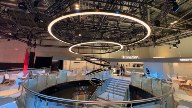 Galeria de Fotos: Os melhores momentos do dia 3 da ICE London 2024 em imagens