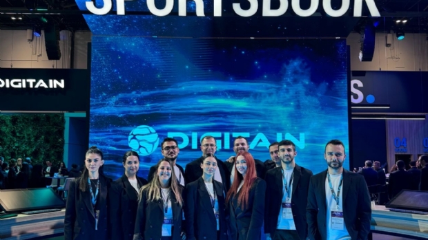 Galeria de Fotos: Os melhores momentos do dia 3 da ICE London 2024 em imagens