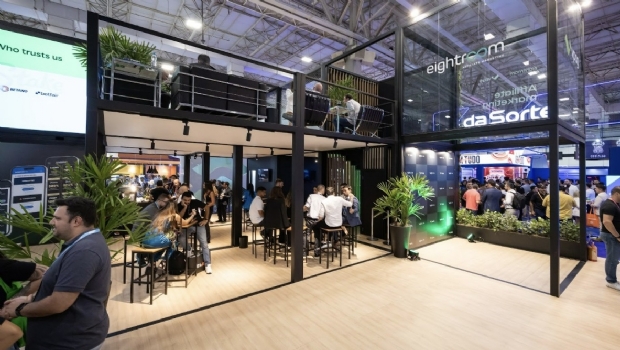 Eightroom encerra primeiro dia na BIS SIGMA Américas com anúncio de nova família de produtos Vpag