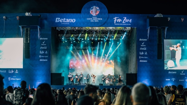 Betano presents Copa América Fan Zone with Fundo de Quintal group in Copacabana