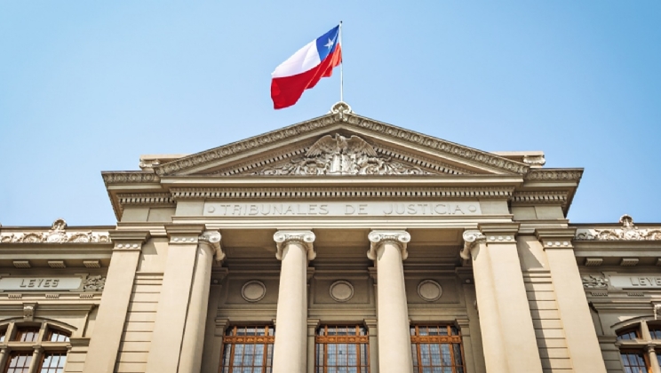 Clubes de futebol chilenos defendem acordos de patrocínio com casas de apostas