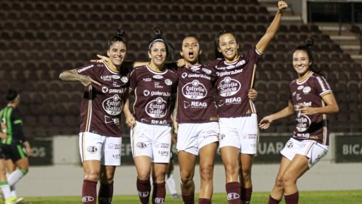 Libertadores Feminina começa com forte influência das bets e premiação recorde