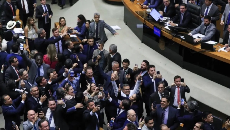 Câmara derruba MP alternativa ao IOF e não haverá cobrança retroativa às bets