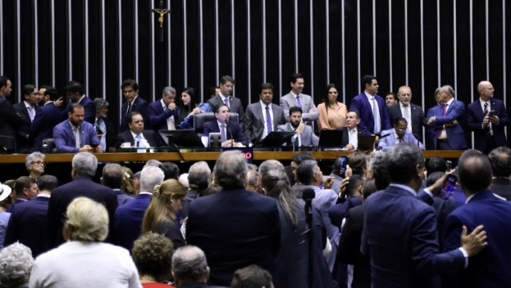 Câmara derruba MP alternativa ao IOF e não haverá cobrança retroativa às bets