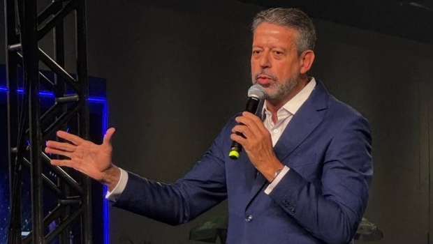 Arthur Lira defende combate às bets ilegais em vez de aumento imposto sobre o setor regulado