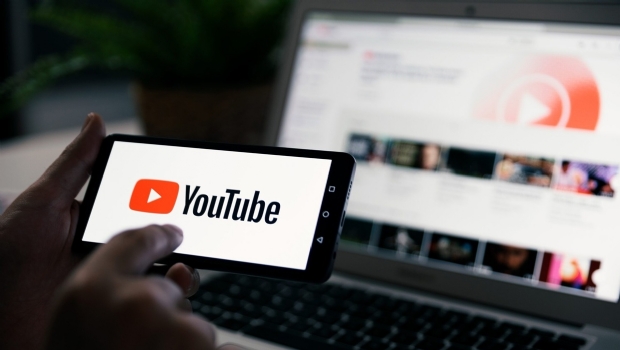 YouTube incorpora a partir de hoje (17) novas regras sobre conteúdos de apostas online