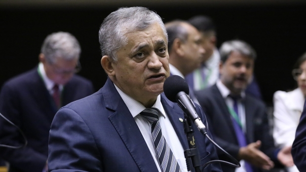 House government leader introduces bill creating national strategy against betting addiction