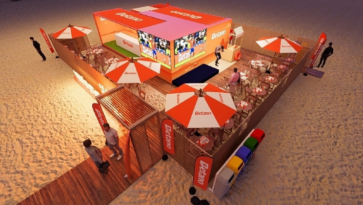 Betano monta espaço em Copacabana para exibir as taças do Brasileirão e da Copa do Brasil