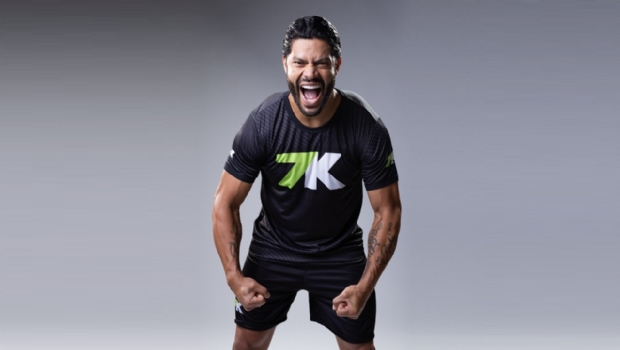 An idol in Brazil and abroad, striker Hulk is the new ambassador for 7K