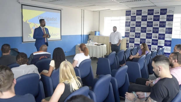 Procon Guarulhos realiza palestra para orientar consumidores sobre apostas online