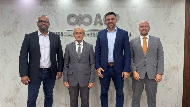 Lottopar realiza visita à Associação Comercial do Paraná e apresenta seu modelo de loteria estadual