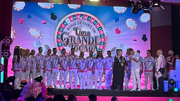Rosas de Ouro é campeã do carnaval de SP com enredo sobre jogos e cassinos