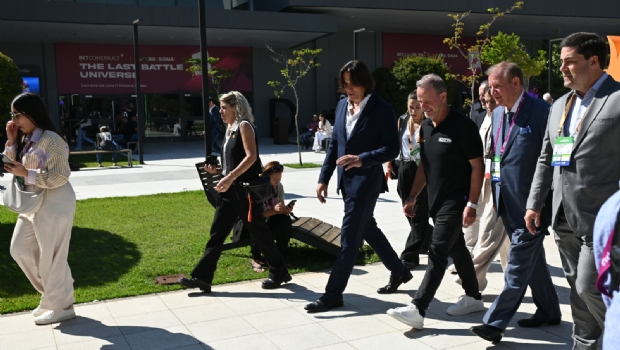Com grandes personalidades, é inaugurada a maior edição da história da BiS SiGMA Americas