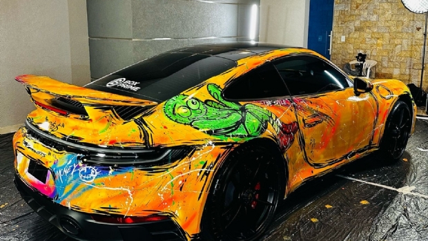 Cactus Gaming traz Porsche grafitada pelo artista Sancler “Graffiti” ao estande da BiS SiGMA 2025