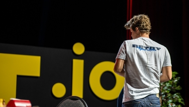 BETBY takes center stage at NEXT Summit Valletta with standout appearance by Magnus Carlsen