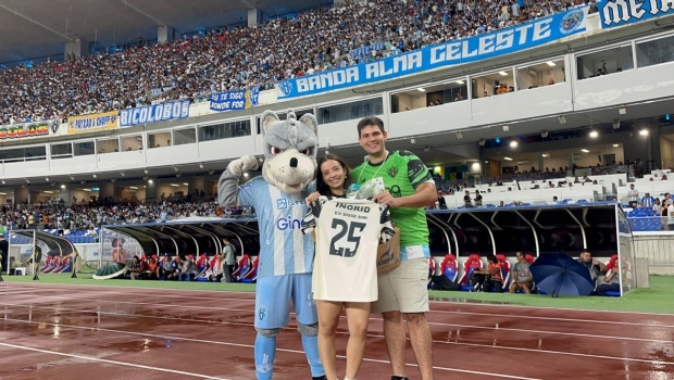 GingaBet promotes marriage proposal during a match as master sponsor of Paysandu