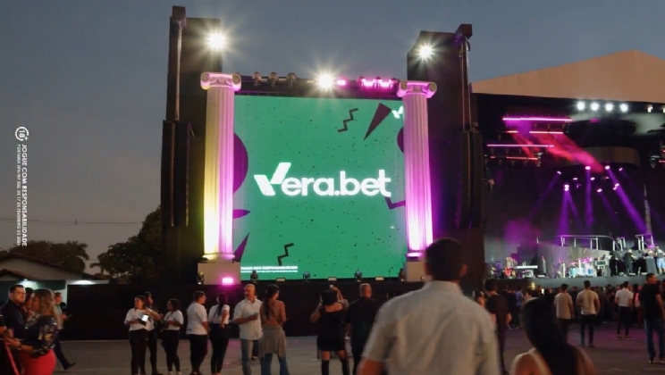 Vera patrocina turnê “O Embaixador Classic”, novo espetáculo de Gusttavo Lima