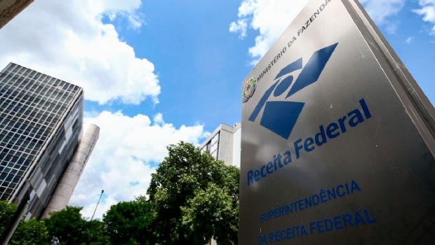 Receita Federal vai fiscalizar bets, ganhos com Airbnb e uso de prejuízo fiscal