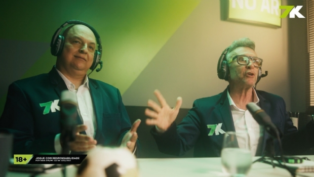 Com Hulk, Neto, André Henning e Simon, 7K lança campanha “Aqui não tem impedimento”