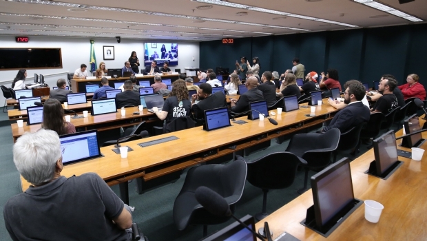 Comissão da Câmara aprova projeto que destina mais recursos de loterias para pessoas com deficiência