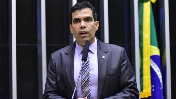 Federal government supports bill to ban sports betting on individual plays