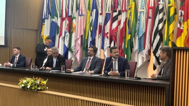 Governo discute combate à manipulação de resultados e lança canal digital para denúncia anônima