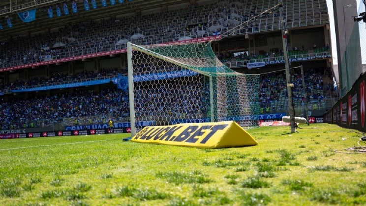 Luck.bet vai à final do Brasileirão Feminino com placas de campo e ações de mídia