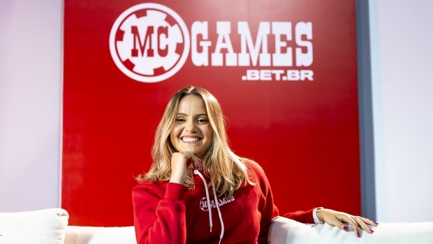 Influenciadora Rafa Campelo é o novo rosto da MC Games nas redes sociais