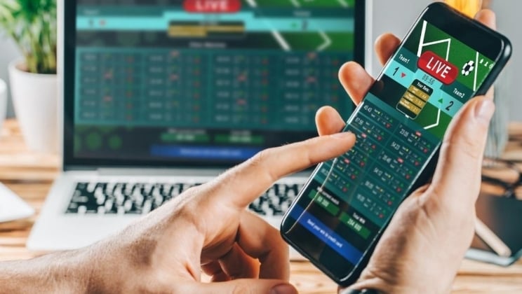 Brasileiros acessam sites de apostas mais de 1 bilhão de vezes por mês